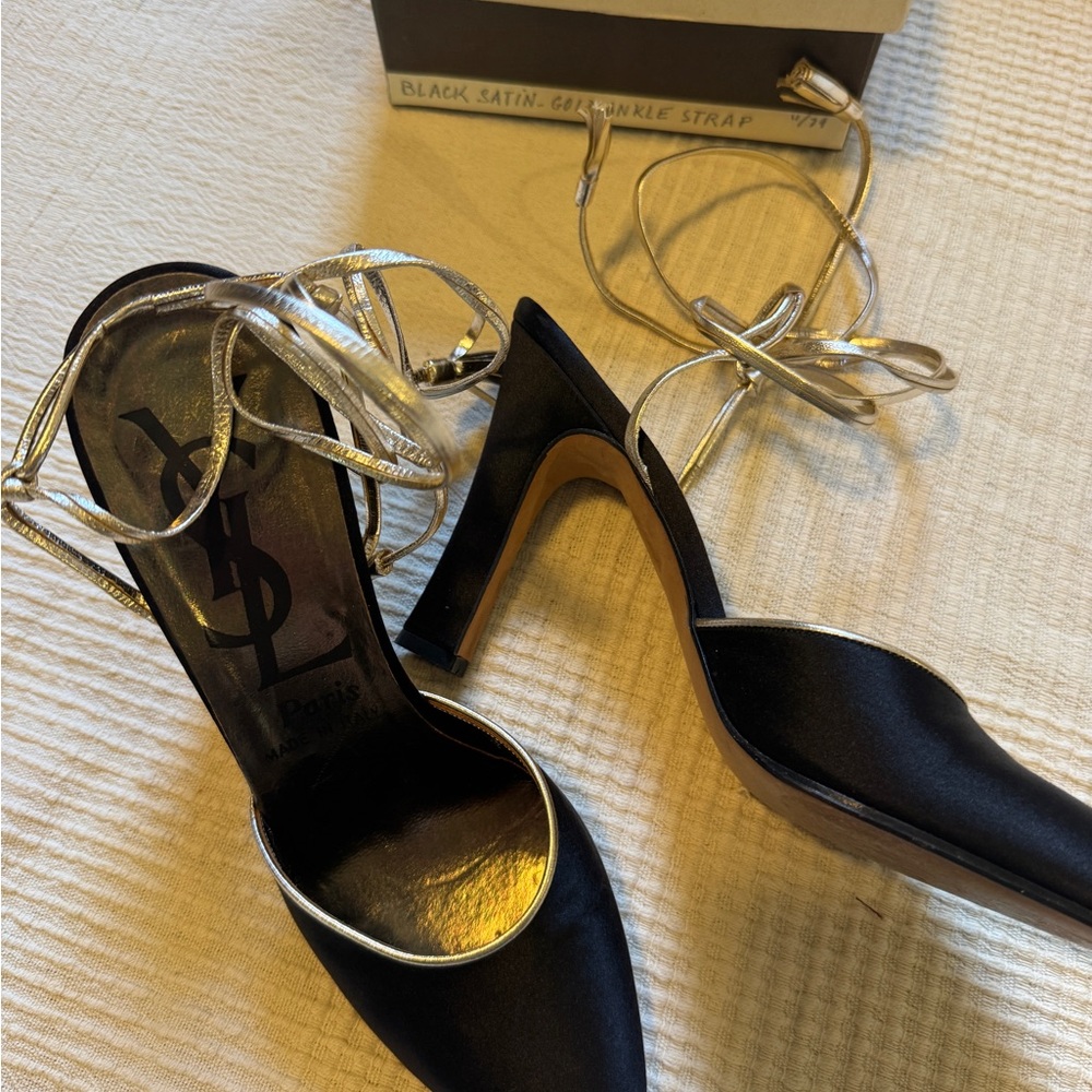 Vintage YSL Yves Saint Laurent Black Satin Wrap Heel - Size 7N - Picture 10 of 11